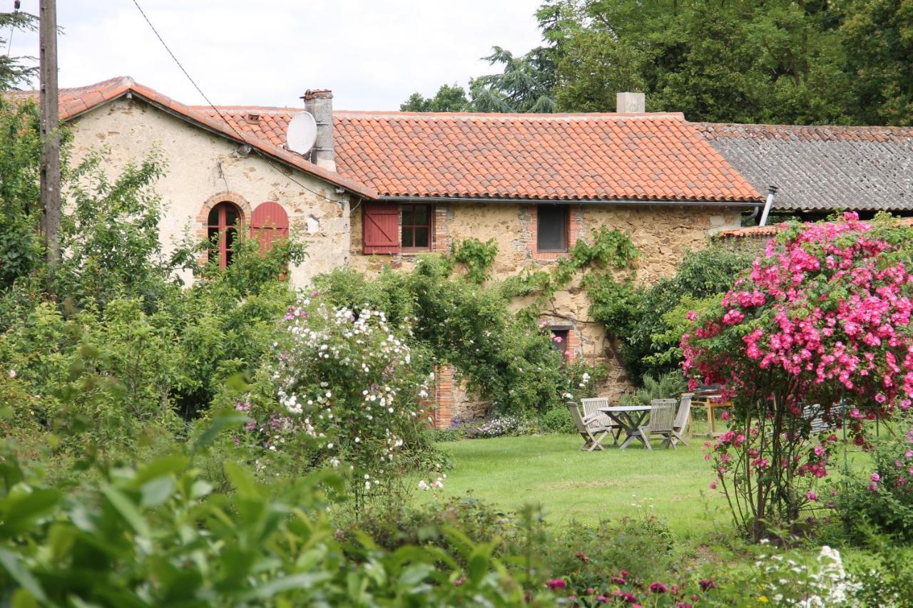 Domaine Des Roches Blanches Vila Le Pin  Exterior foto