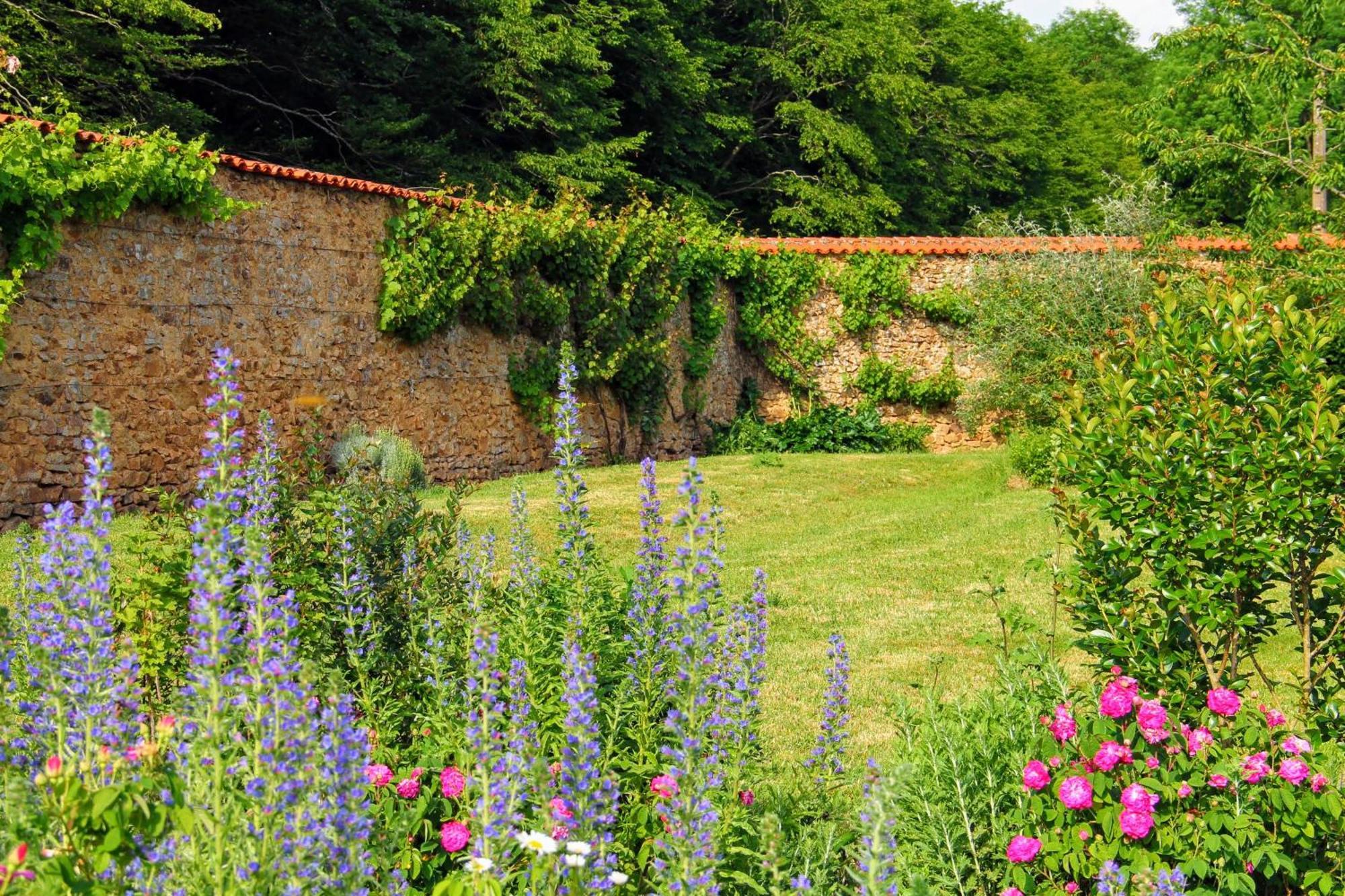 Domaine Des Roches Blanches Vila Le Pin  Exterior foto